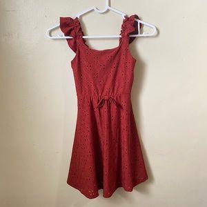Little girls Eyelet dress with ruffled sleeves